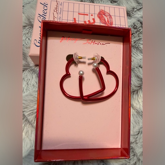 Betsey Johnson Red Valentine Heart Earrings - Picture 2 of 4